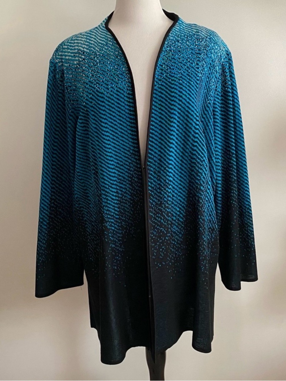 Ming Wang Acrylic Black & Blue Cardigan Jacket Plus Size 3X Side Vents